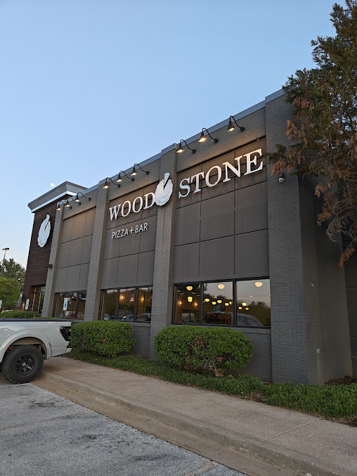 Photo Wood Stone Craft Pizza Uptown - 29
