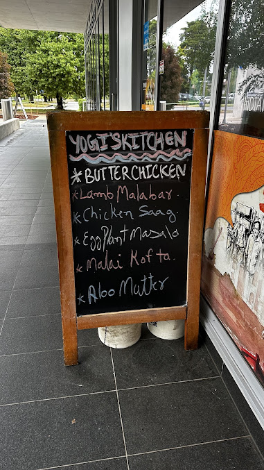 Menu Yogis Kitchen - 0