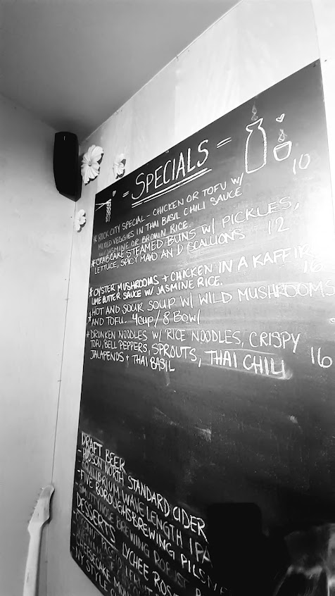 Menu Yum Yum Noodle Bar Woodstock - 0