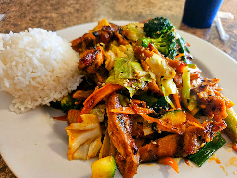Photo Zen Zen Sushi And Teriyaki - 19