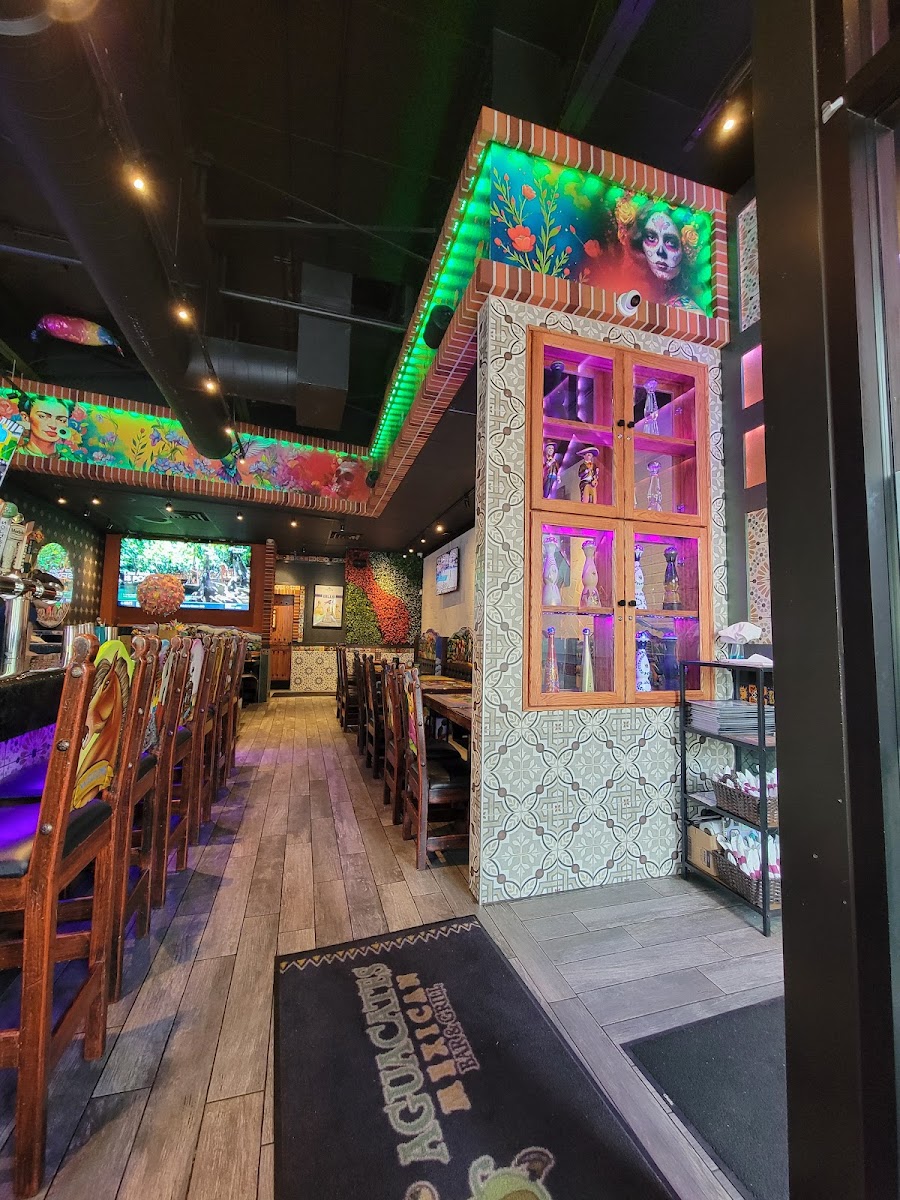 Aguacates Mexican Bar & Grill