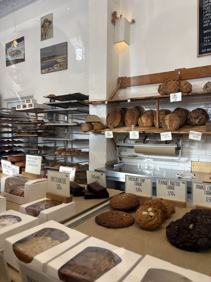 Albatross Bakery