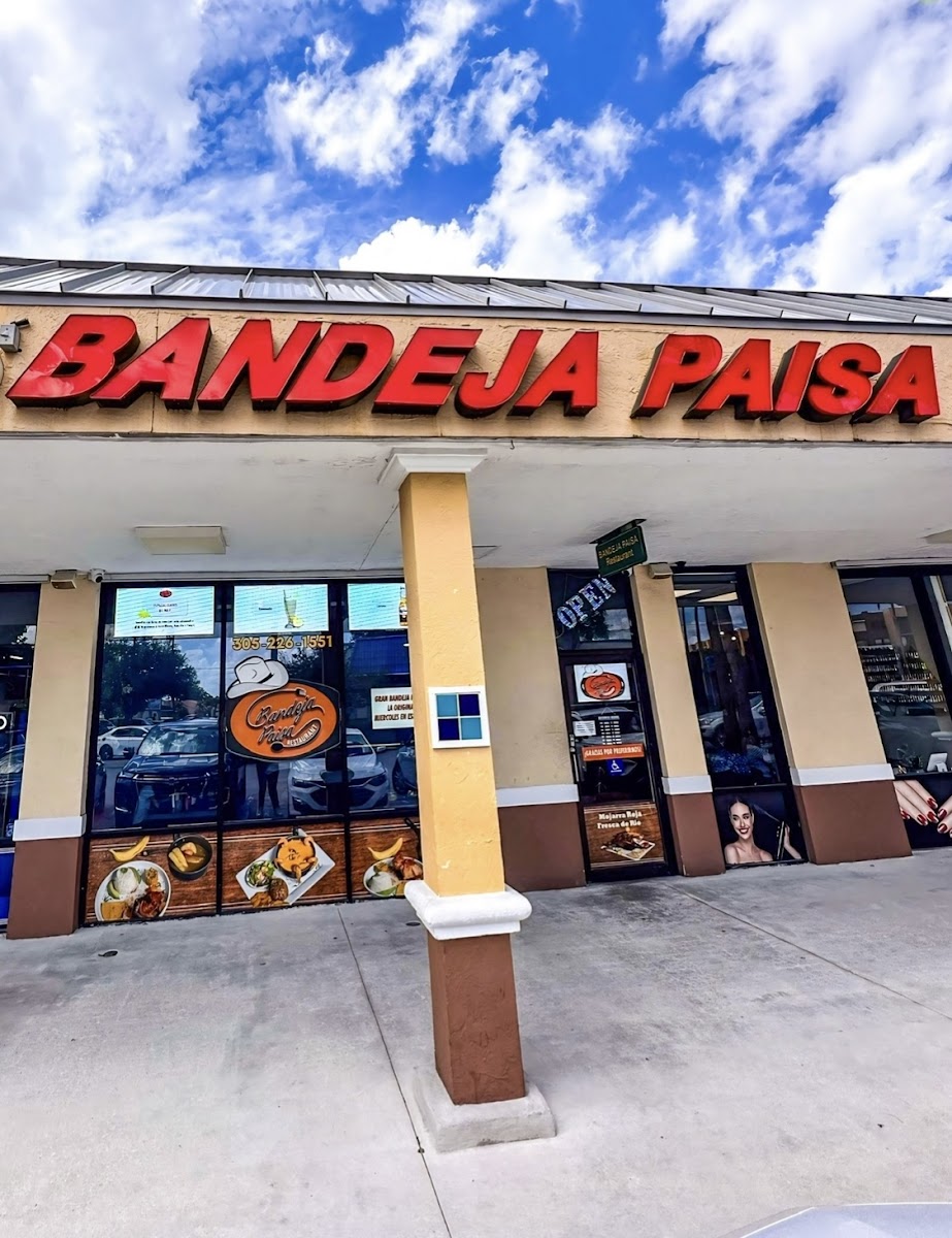 Bandeja Paisa Restaurant. Latin & Fast Food