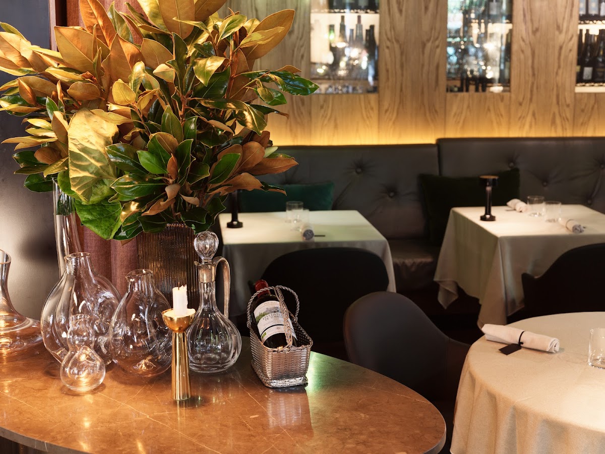 Bentley Restaurant + Bar