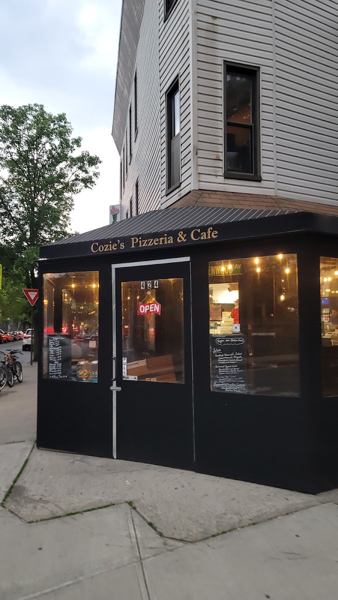 Cozie's Pizzeria & Cafe