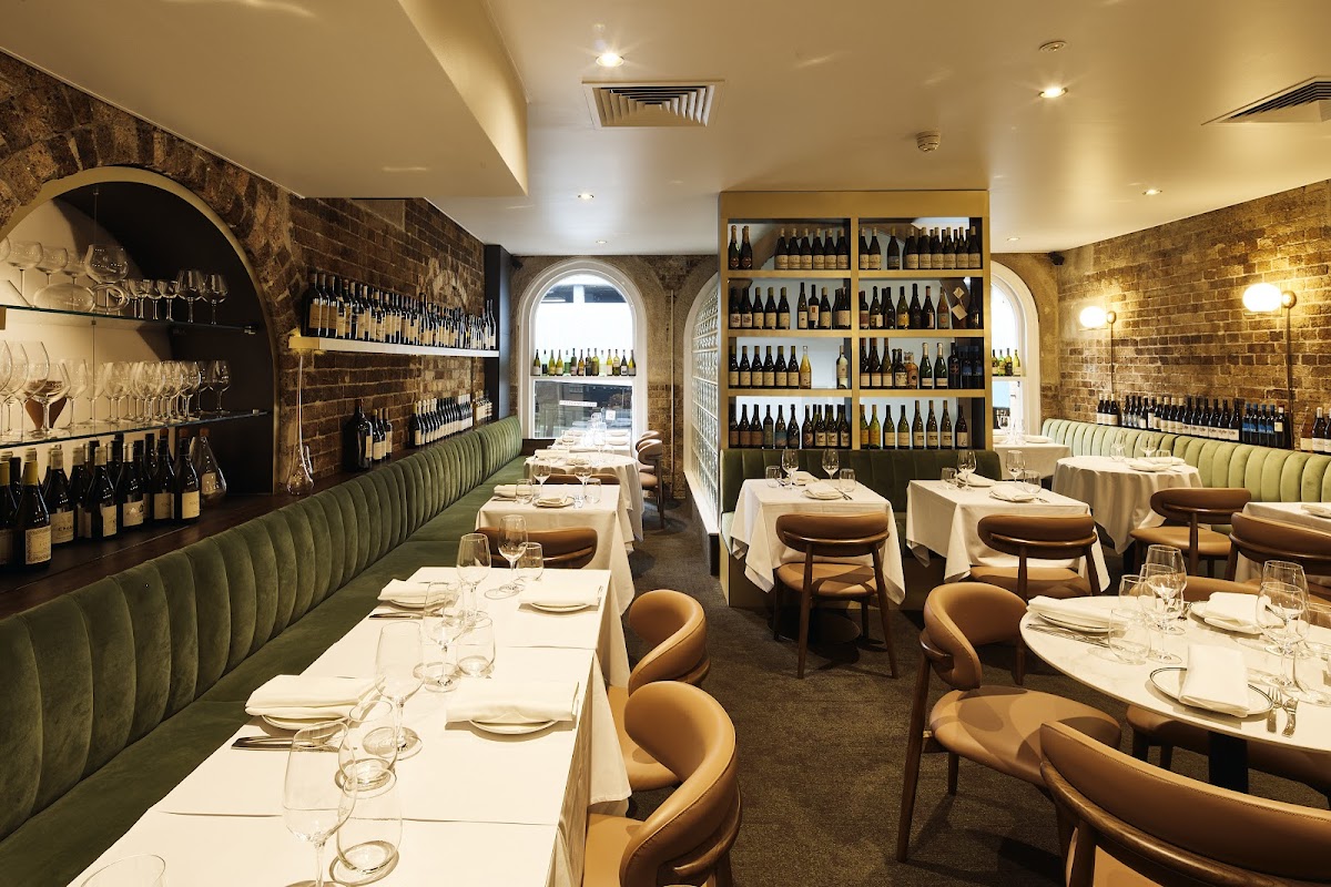 De Vine Food & Wine