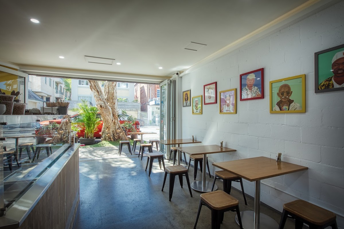 Dipsy Bondi - Hummus Shakshuka & Salad Bar
