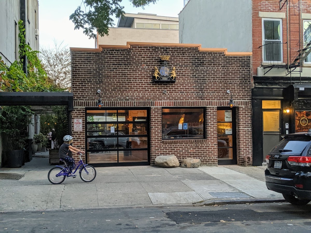 F&F Pizzeria