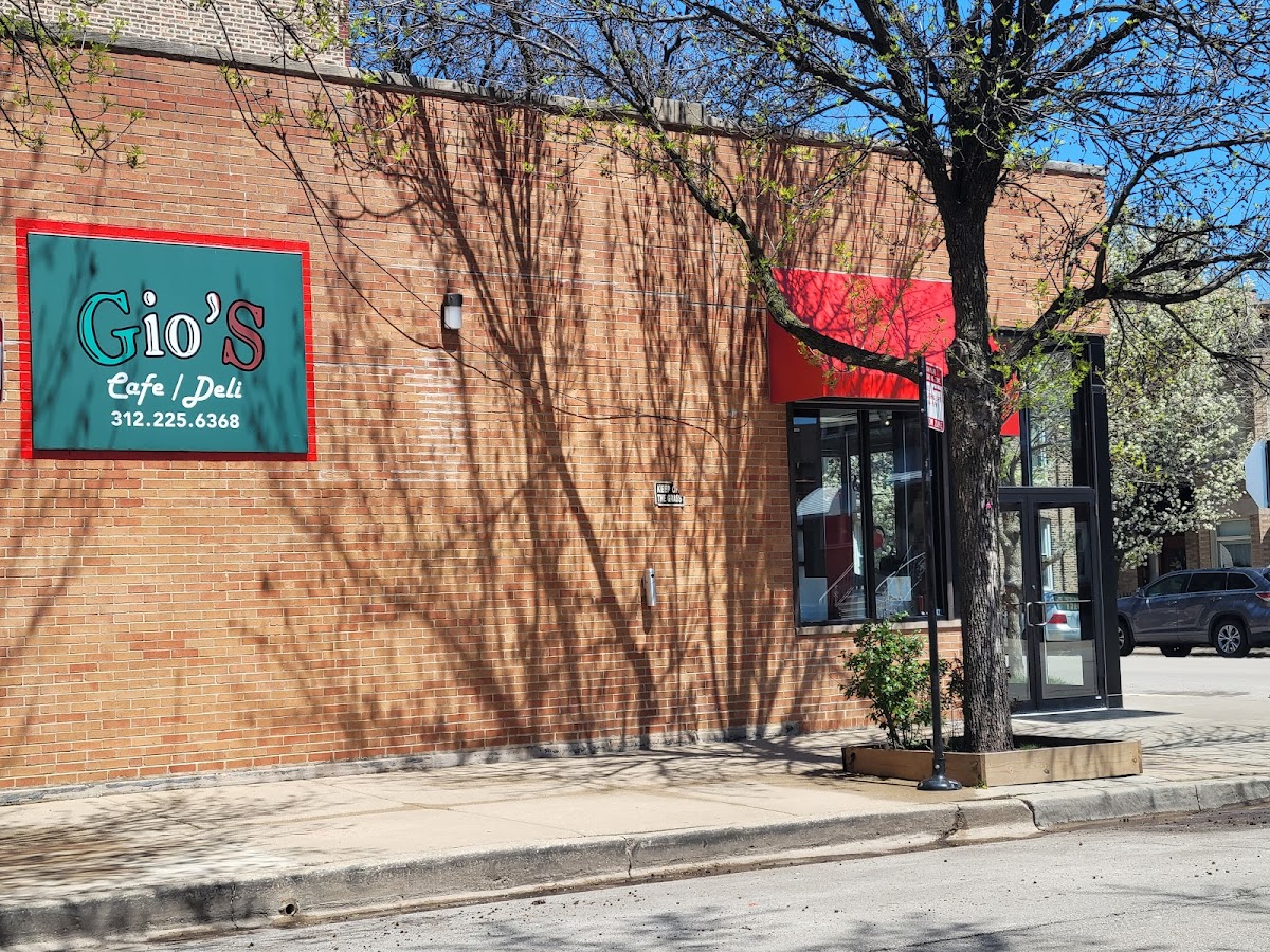 Gio's Cafe And Deli