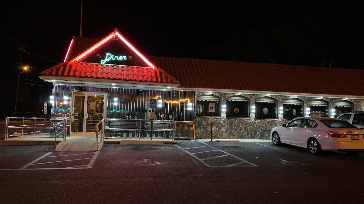 Golden Pigeon Diner Restaurant
