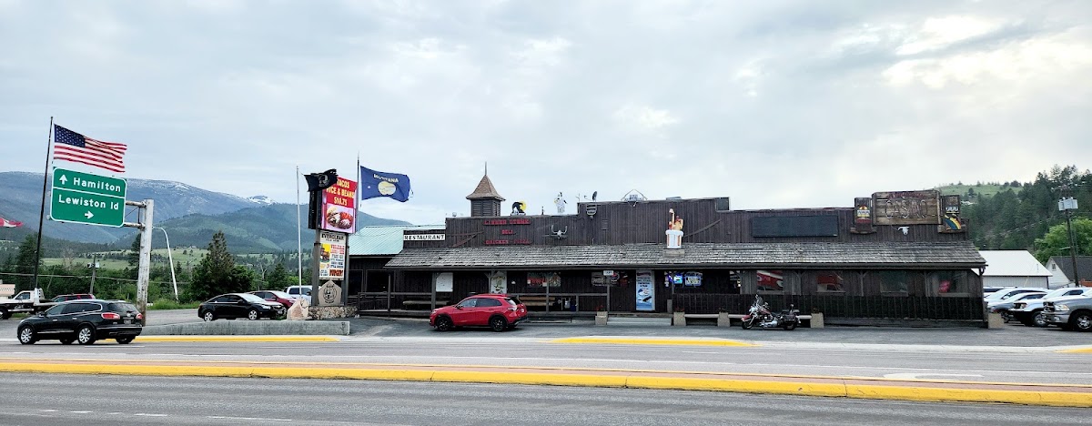 Kt's Hayloft Saloon