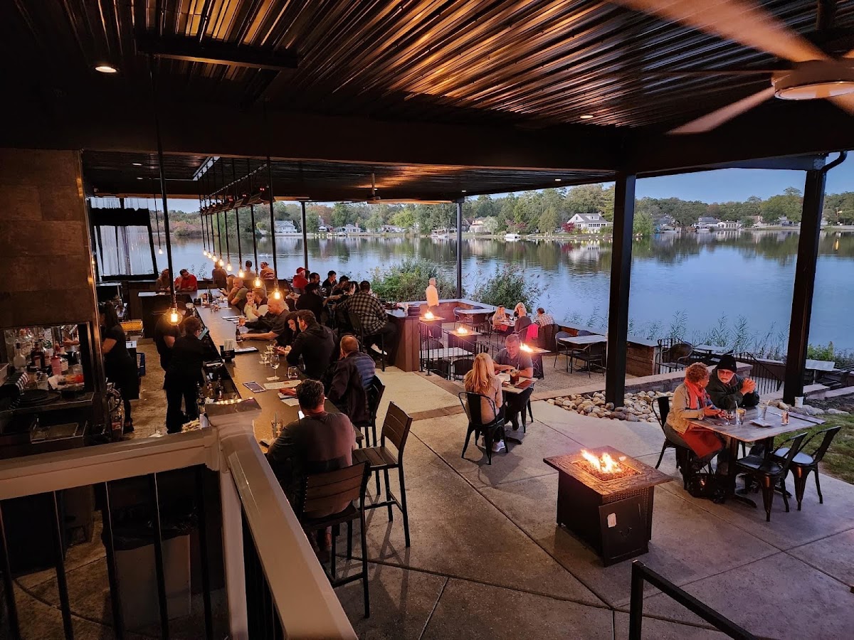 Lake House Restaurant