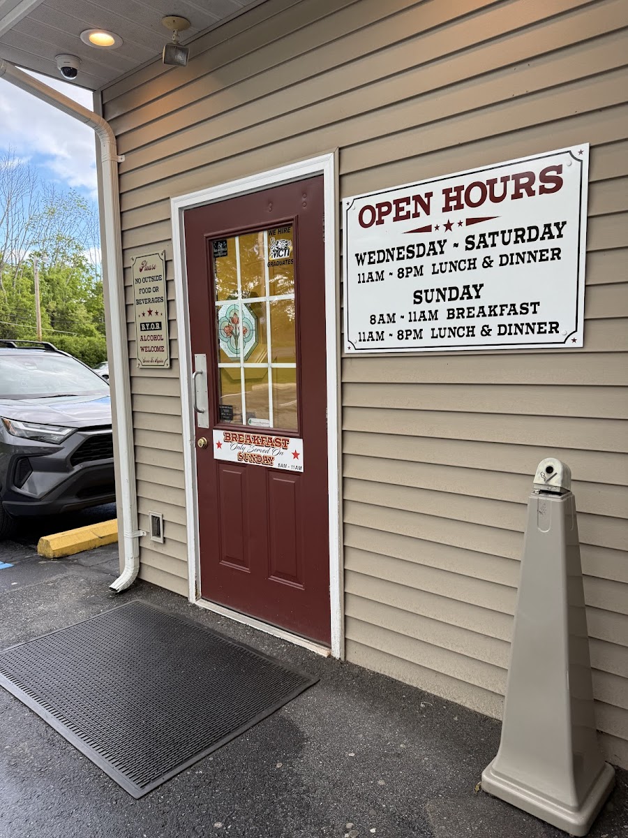 Lombardi’s Corner Family Restaurant