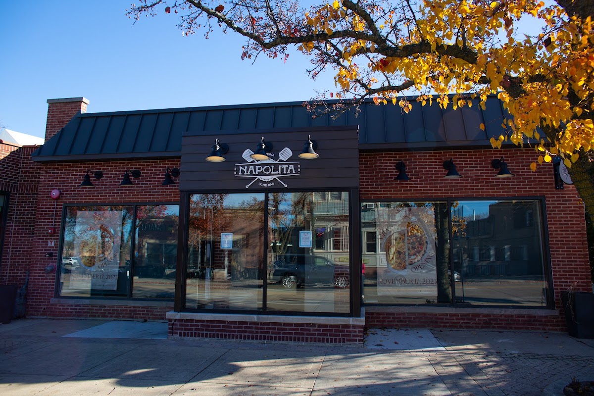 Napolita Pizzeria & Wine Bar