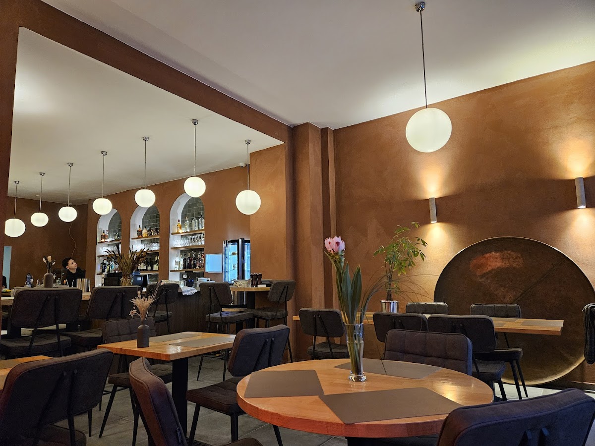 Shiraz Restaurant & Bar