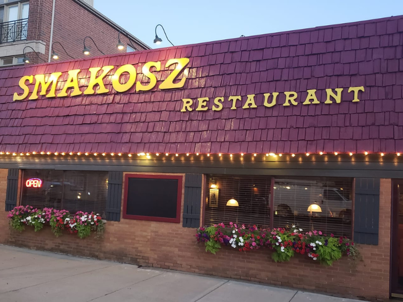 Smakosz Restaurant