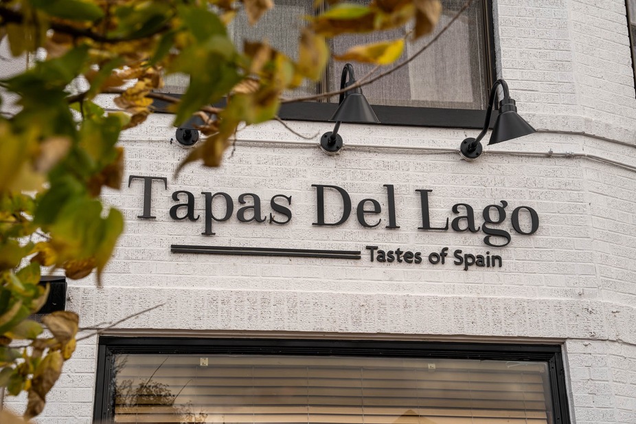 Tapas Del Lago