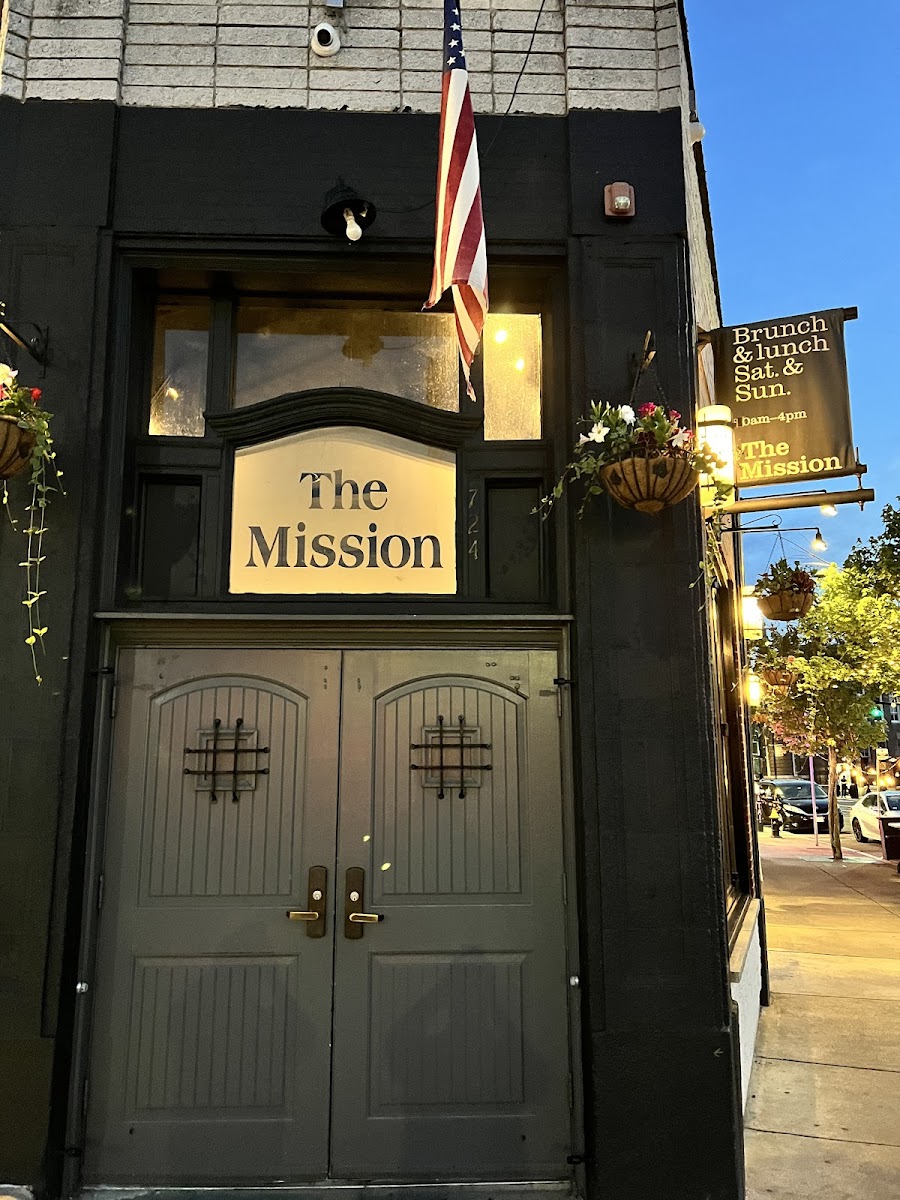 The Mission Bar & Grill