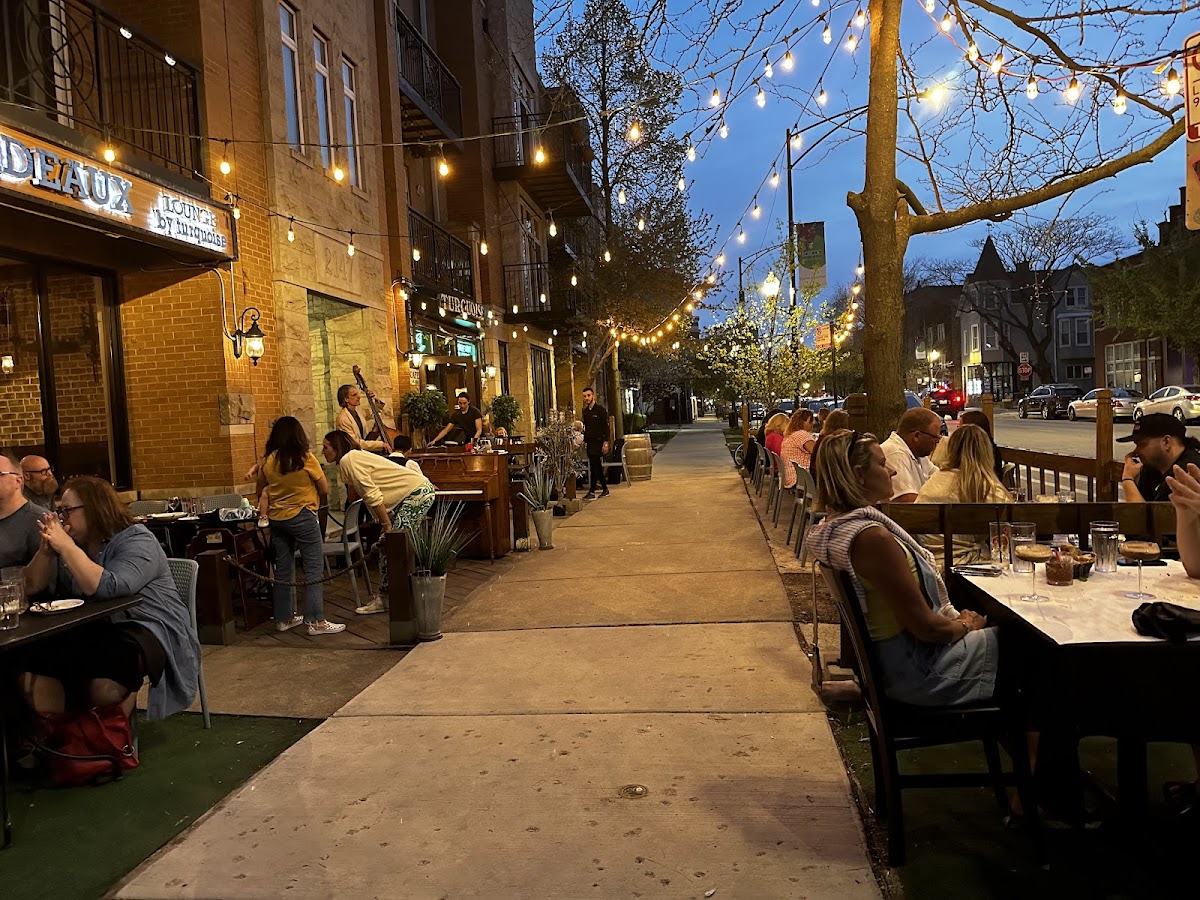 Turquoise Cafe & Restaurant